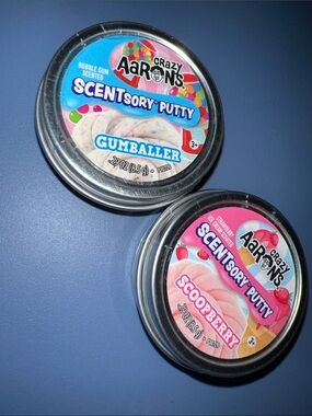 NWT 2pc Crazy Aaron’s Mini Scentsory Putty GUMBALLER & SCOOPBERRY (.29oz)